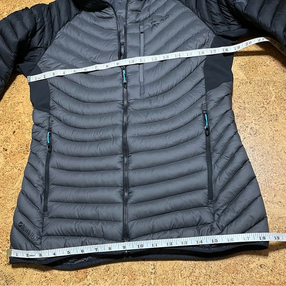 Dynafit Wm’s Radical Down RDS Hooded Jacket In Blackout Sz M - Picture 14 of 16